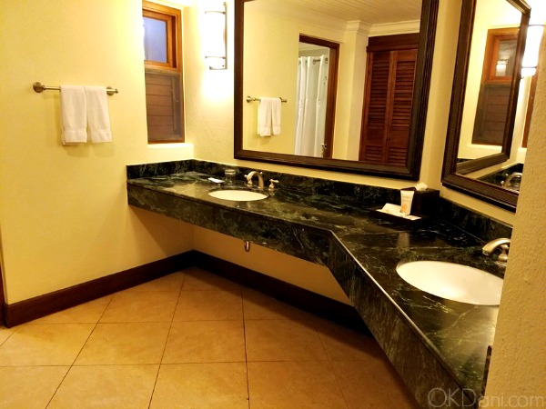 double-vanity-bathroom-beaches-negril-rooms-okdani-blog